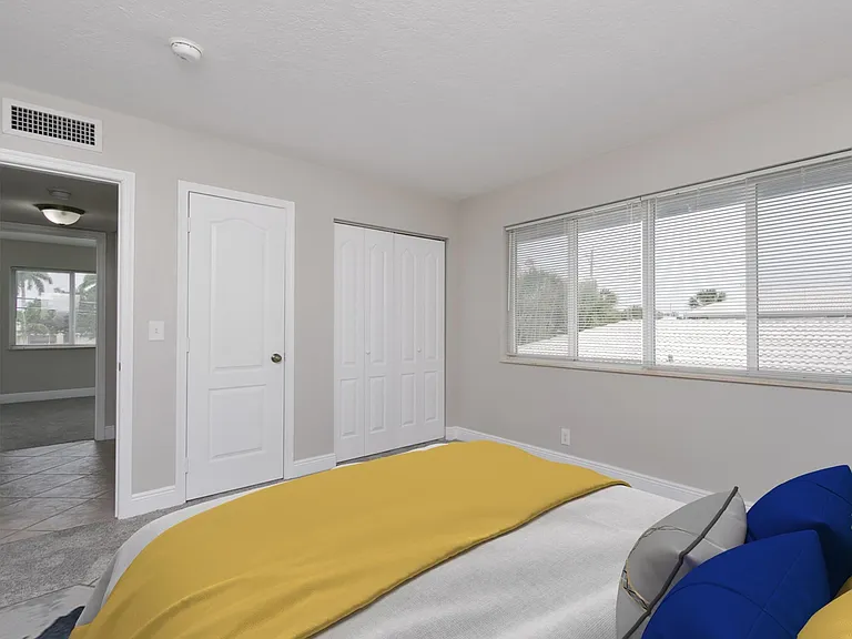 4001 NE 21st Ave #207 — Photo 16