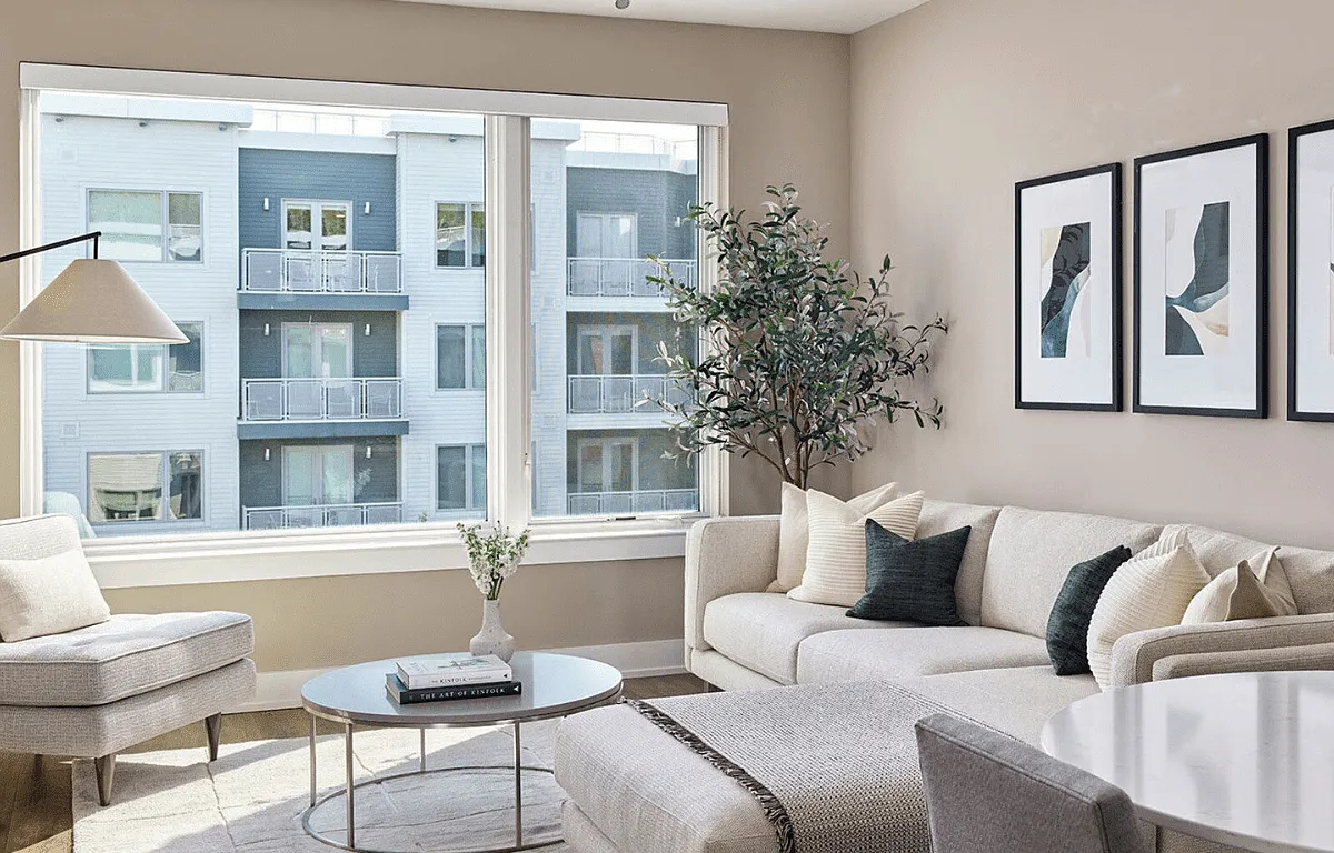 1 bed, $7,020 — Photo 1