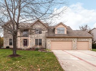 892 Dunvegan Cir, Pickerington, OH 43147