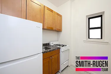 Rented by R New York