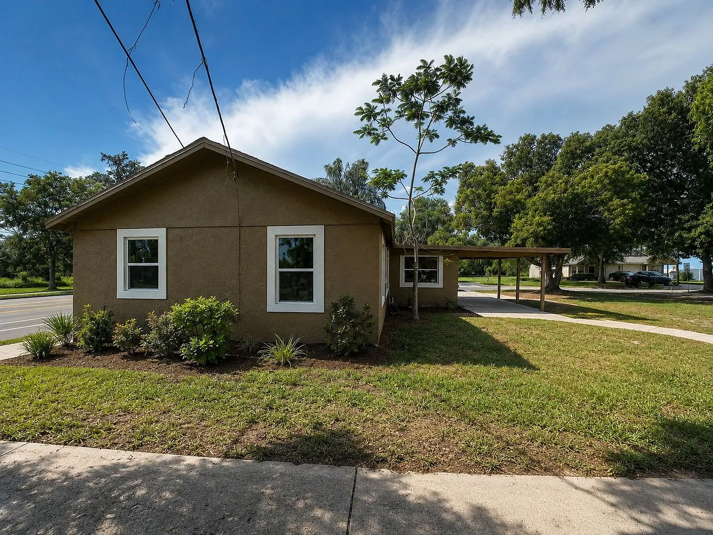 Move-In Ready Gem Near Downtown Orlando! — Photo 2