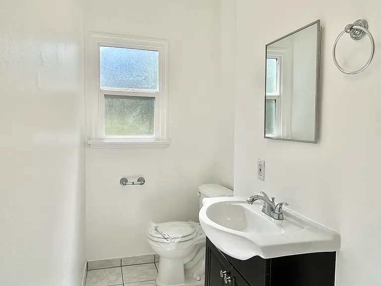 7120 Hawthorn Ave — Photo 7