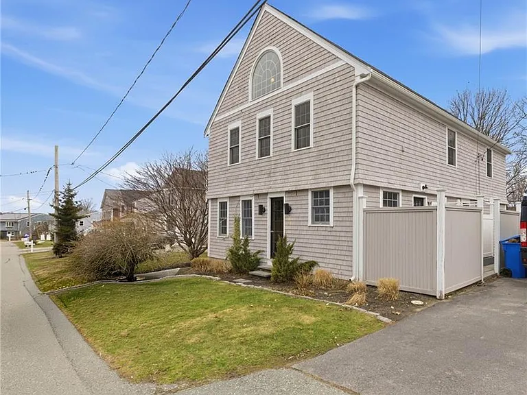 72 Seascape Ave — Photo 2