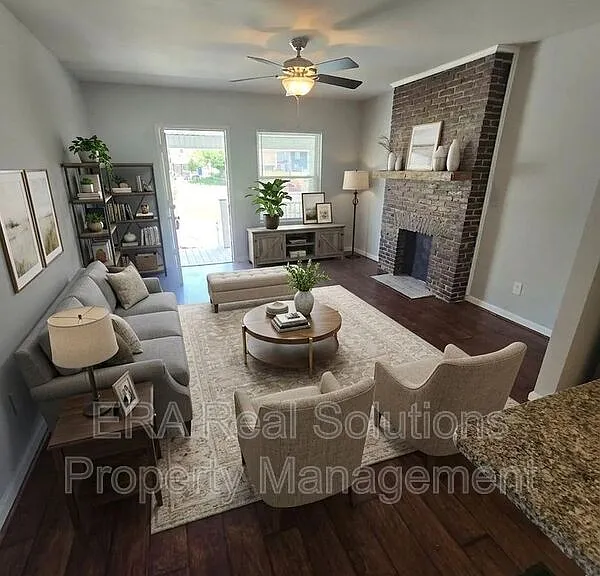 859 Reinhard Ave — Photo 1