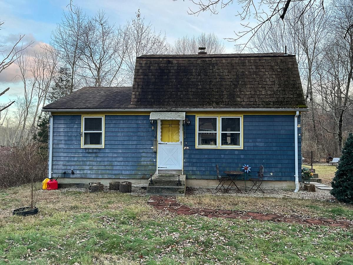 51 Belfield Dr, Johnston, RI 02919 Zillow