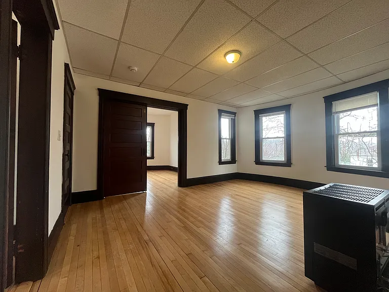 38 Esther St #1 — Photo 3