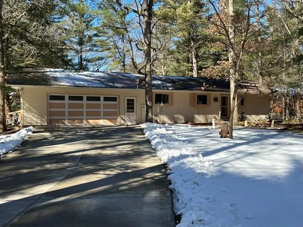 E7830 Virginia Terr, Reedsburg, WI 53959