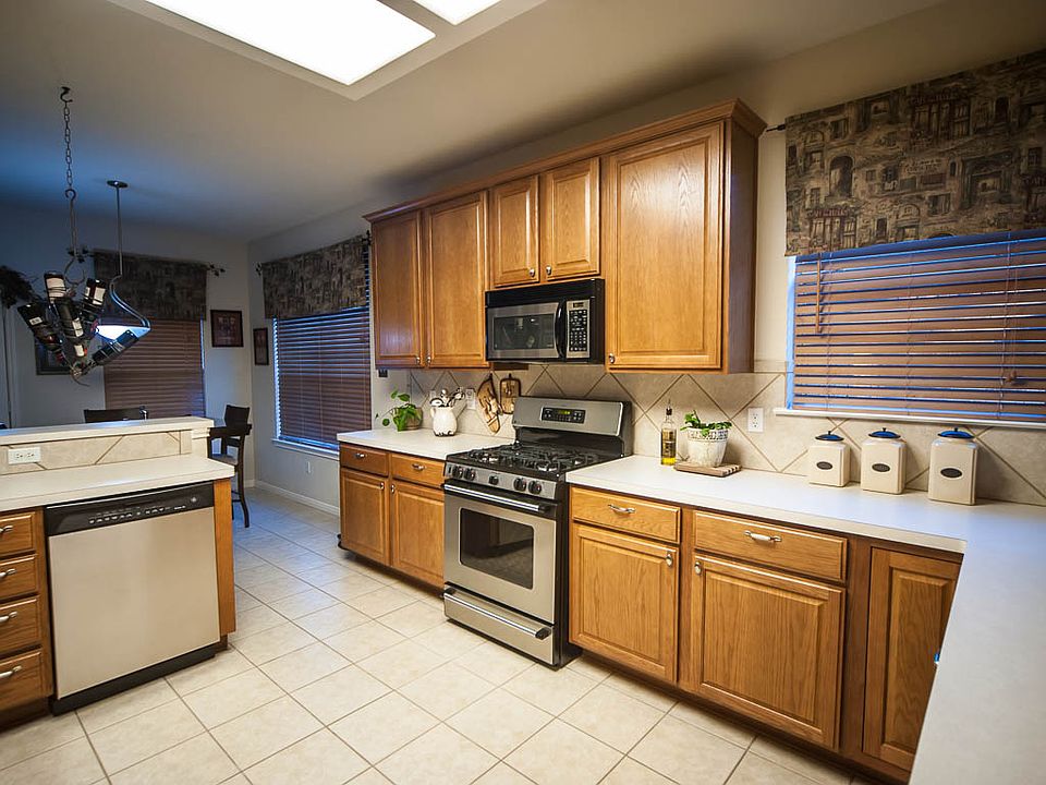 1st image of 21549 Maddux Dr