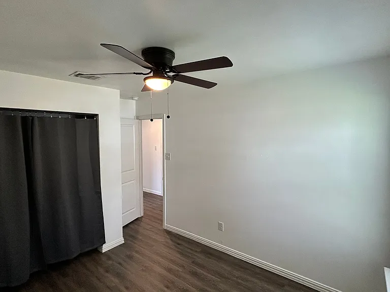 1103 Attas Ave #B — Photo 8
