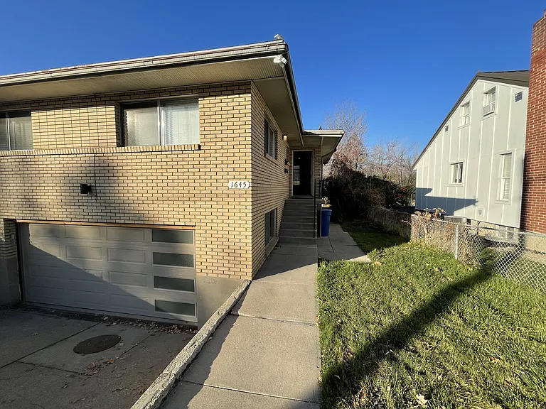 1645 E Parkway Ave #B — Photo 12