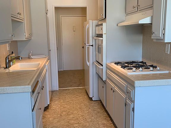 2nd image of 1223 S Bundy Dr APT 306