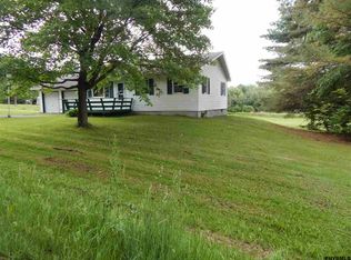 124 Lampman Rd, Broadalbin, NY 12025