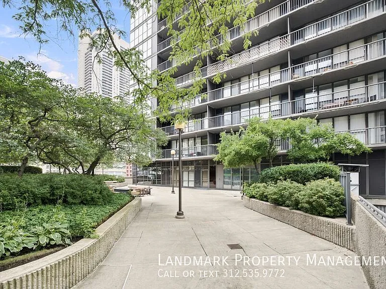 10 E Ontario St #4908 — Photo 45
