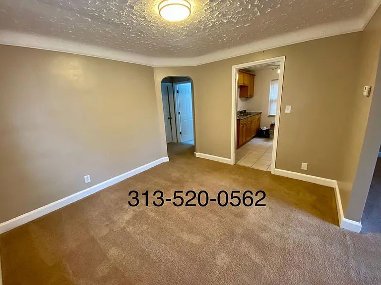 15881 Manor St — Photo 14