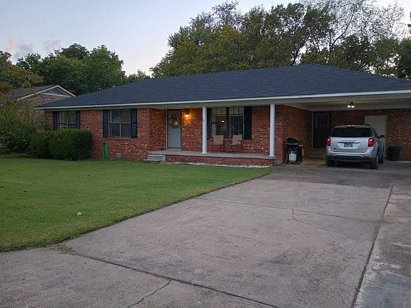2nd image of 129 Magnolia Dr