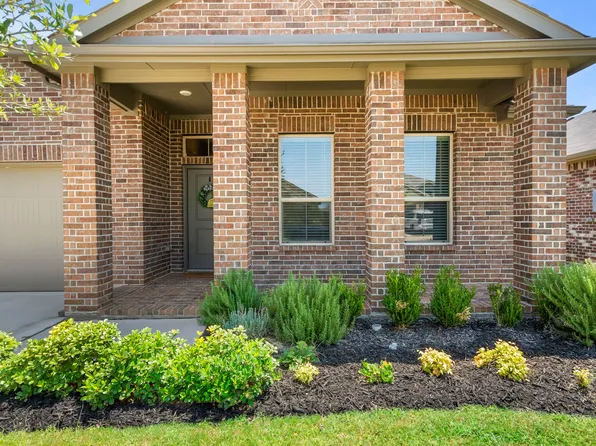 2429 Moon Ranch Dr, Weatherford, TX 76087
