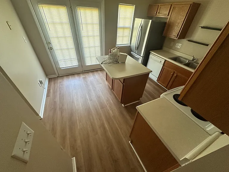 88 Tannenbaum Cir #88 — Photo 10