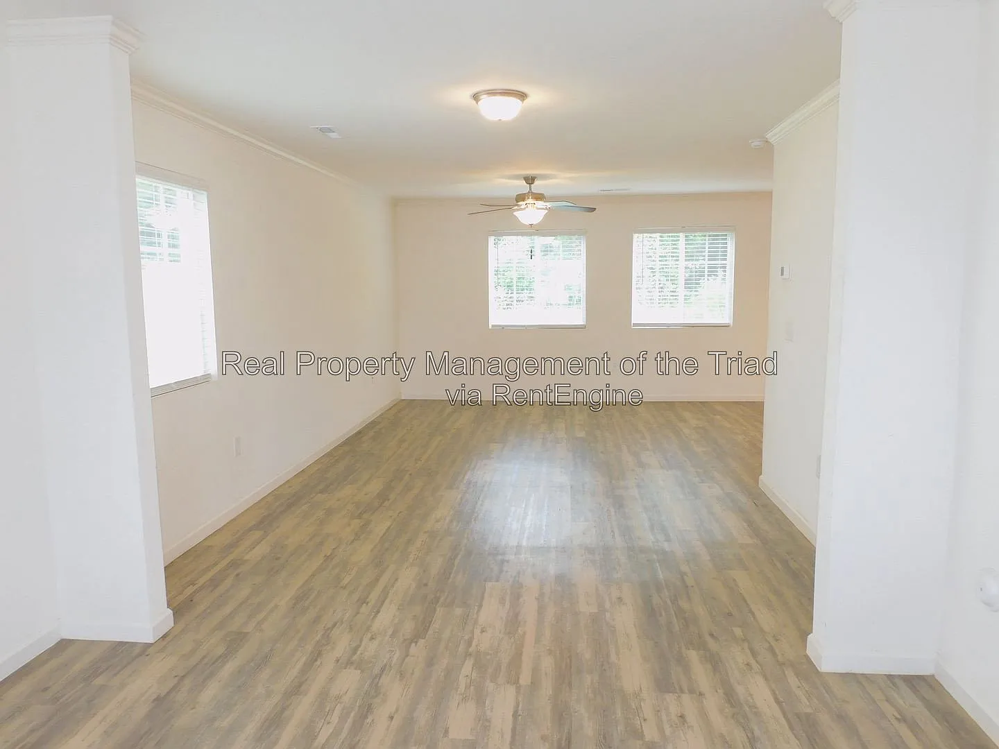 4 bed, 2.5 bath, 2100 sqft, $2,095 — Photo 3