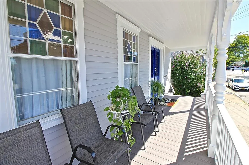 4 bed, 2.0 bath, 1633 sqft, $8,000 — Photo 3