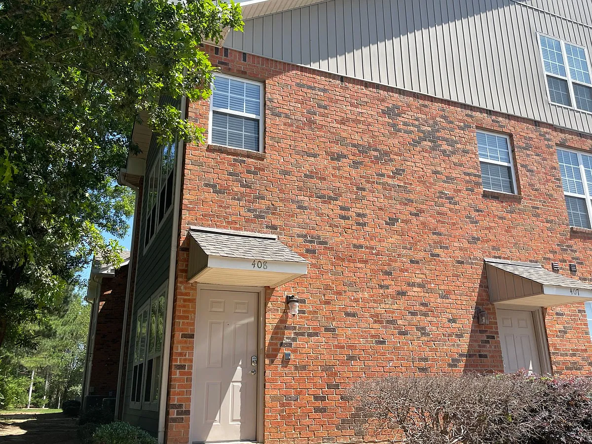 Building Photo - 408 Private Road 3097