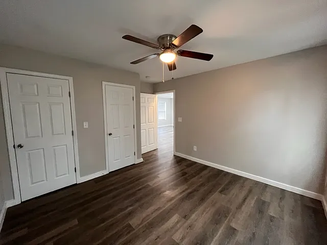 324 Adams St — Photo 19