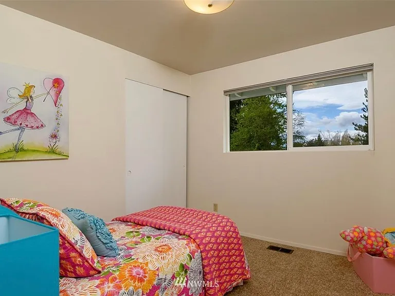 3841 81st Ave SE — Photo 7