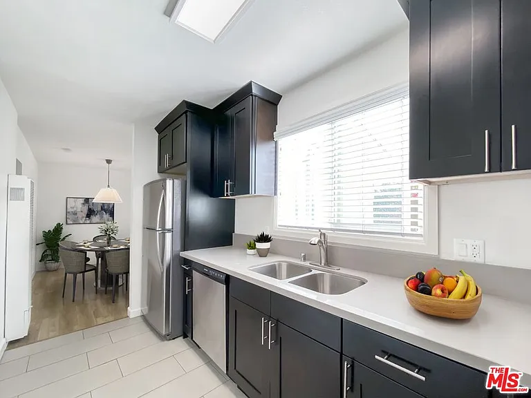 1446 S Cochran Ave #1 — Photo 1