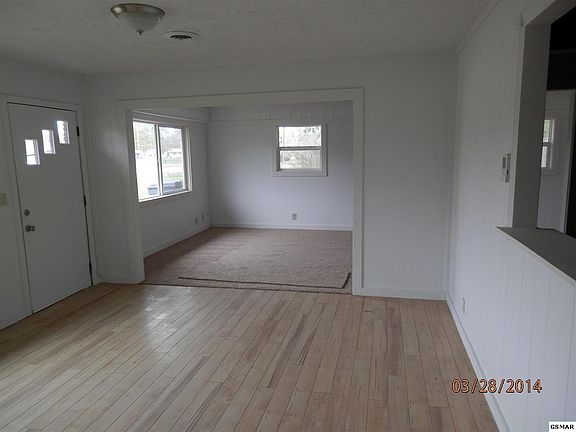 3rd image of 1722 Guy St