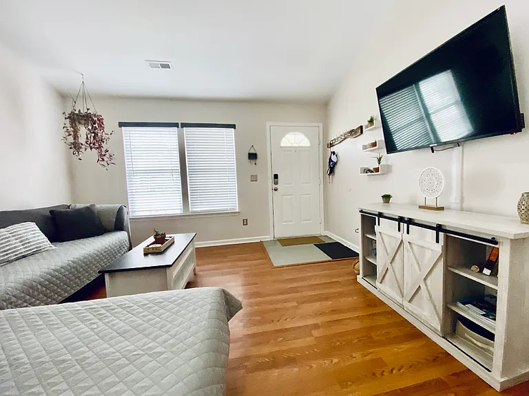 5426 Ulloa Pl — Photo 5