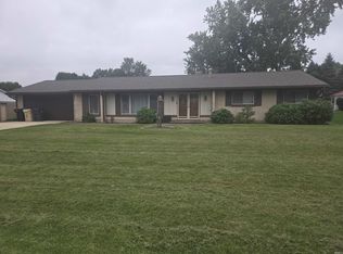 1326 Roelke Dr, South Bend, IN 46614
