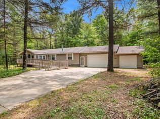 6606 E Hill St, Newaygo, MI 49337