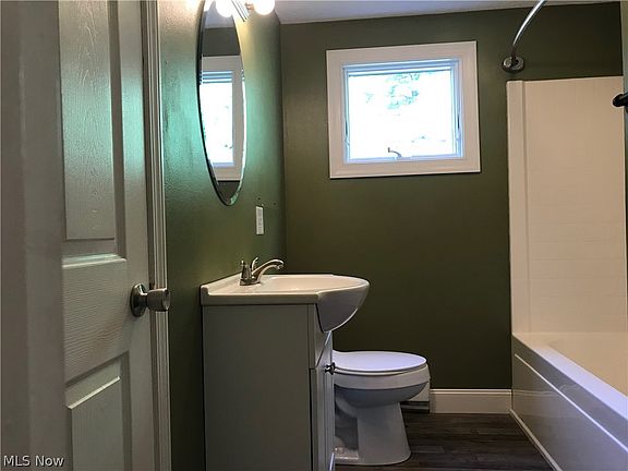 5th image of 4054 Jade Rd NW