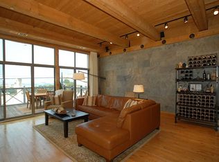 601 E Erie St UNIT 614, Milwaukee, WI 53202
