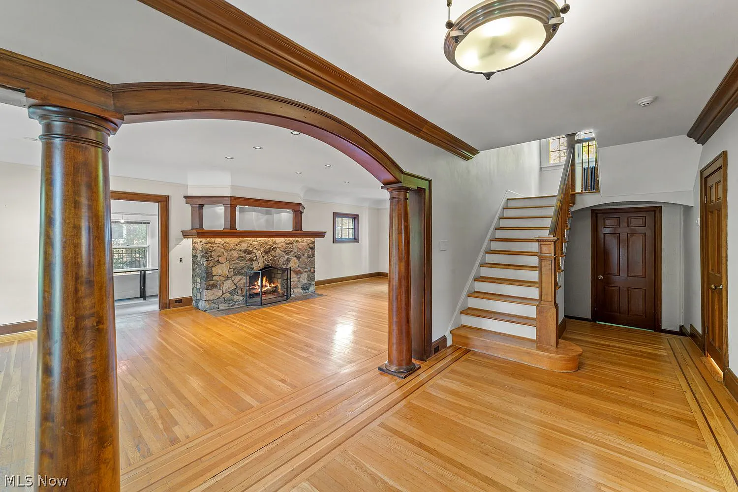 4 bed, 2.5 bath, 3079 sqft, $3,500 — Photo 4
