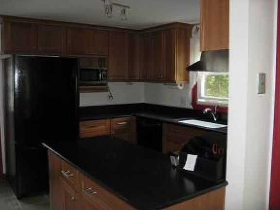 Fully Applianced;Tile Flr