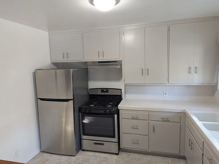 5115 Colfax Ave — Photo 5