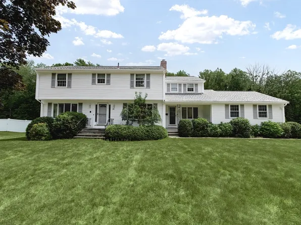 45 Stanford Dr, Westwood, MA 02090