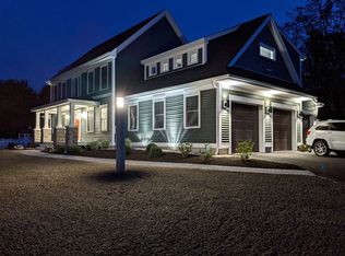 323 Fox Point Rd, Newington, NH 03801