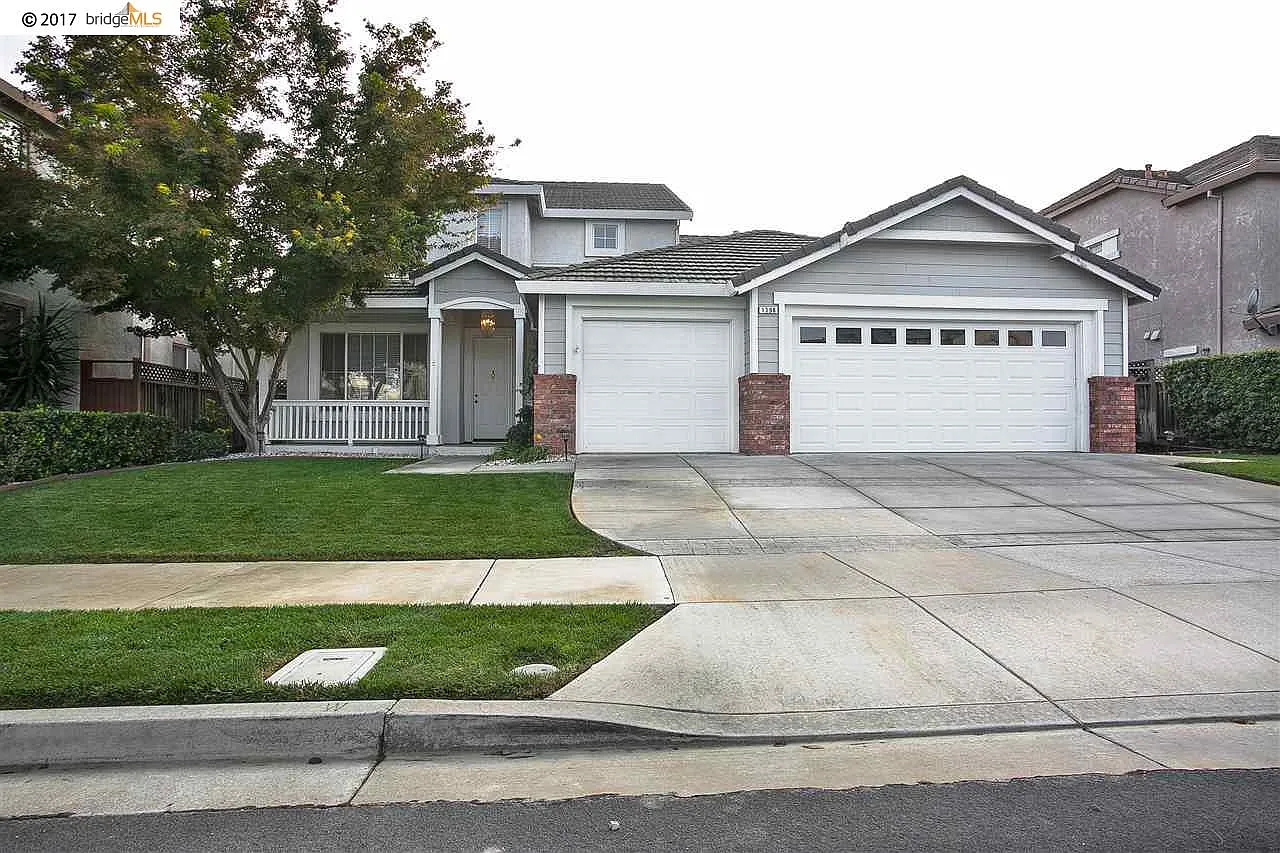 1398 Sunflower Ln photo 1