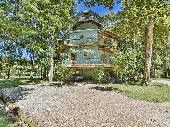 2nd image of 117 Sabine Dr