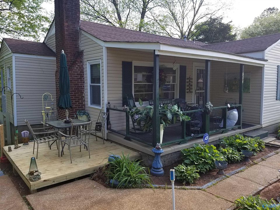 2nd image of 203 Richmond Dr NW