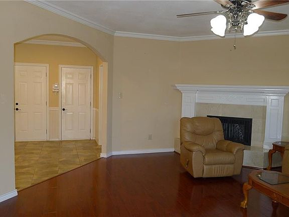 3rd image of 2511 Doyle Dr