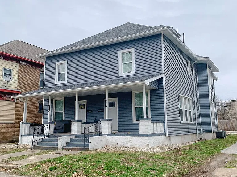 606-608 S 5th St — Photo 1