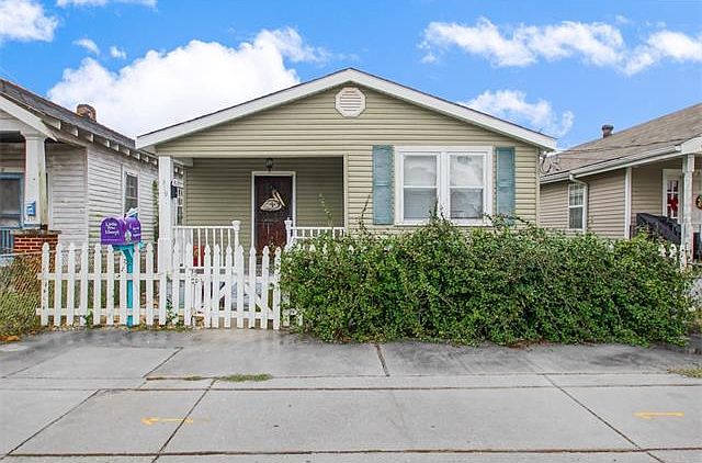 1st image of 319 Leboeuf St