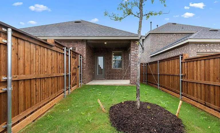 2344 Opaline Dr — Photo 33