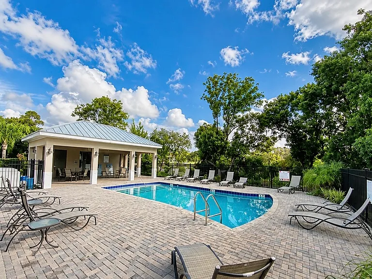 534 Lake Wildmere Cv — Photo 36