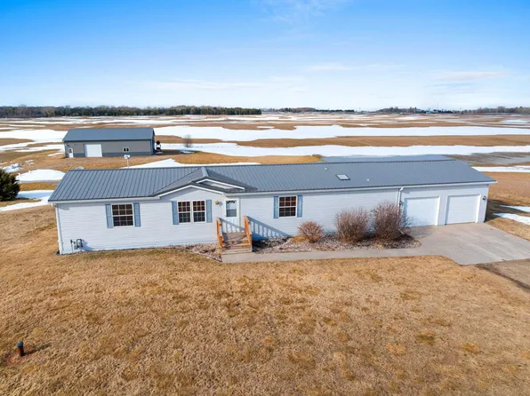 E3512 Krok Rd, Kewaunee, WI 54216