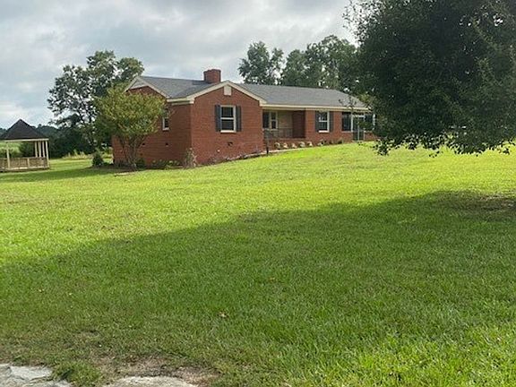 3rd image of 819 Old Smith Chapel Rd