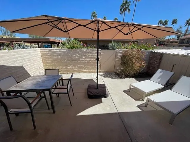 Los Coyotes Dr — Photo 14