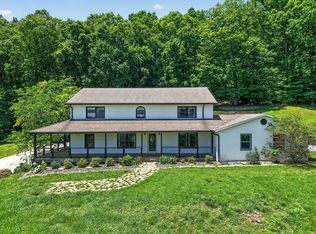 721 Valley Dr, Livingston, TN 38570